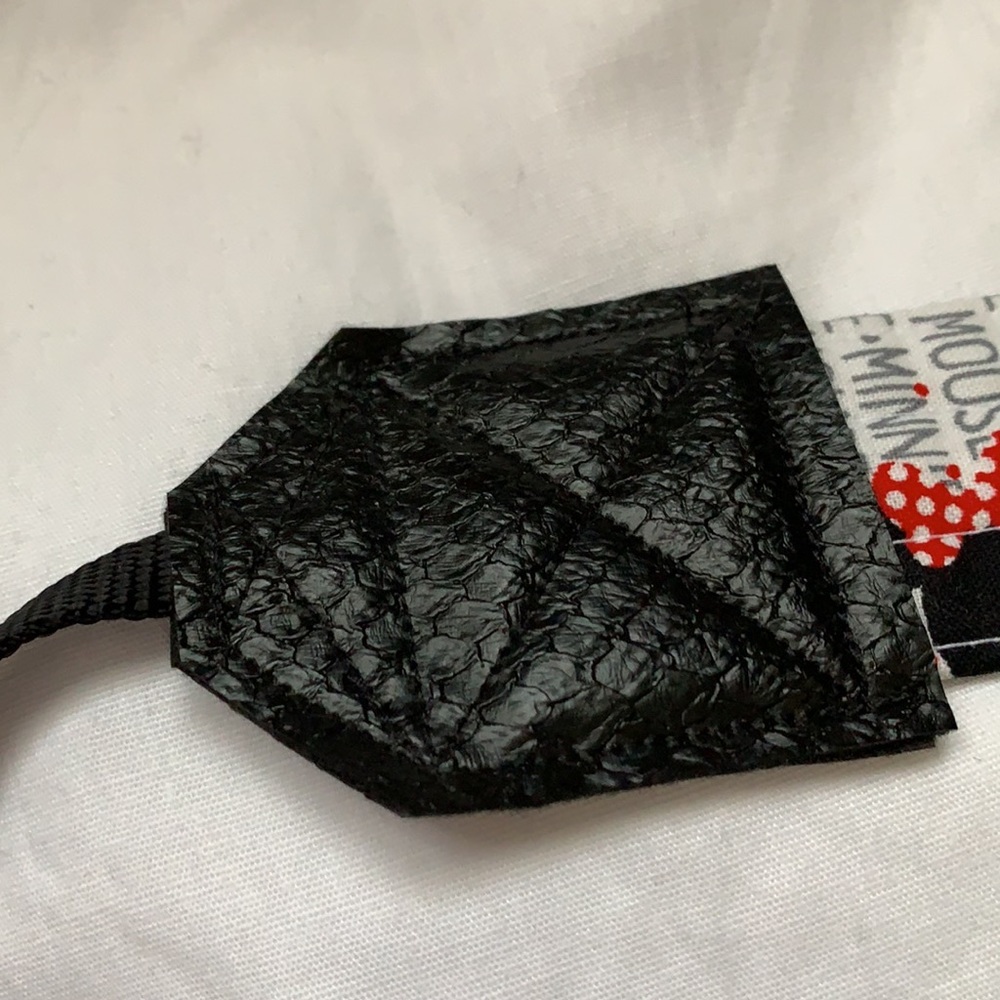 Minnie Mouse camera strap - Picture 3 of 4